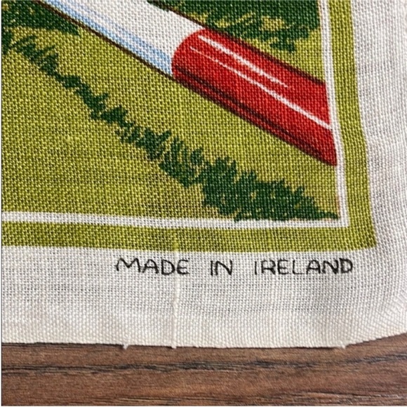 VINTAGE Show Jumper by
Ulster Pure Linen Equestrian Horse Tapestry Towel Ireland - Picture 4 of 5